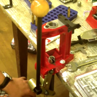 Спорядження на верстаті Lee Breech Lock Challenger Press. 1. Декапсюляція та фулсайз